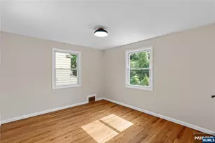 666 Tremont Ct, Orange, NJ 07050 - Photo 18