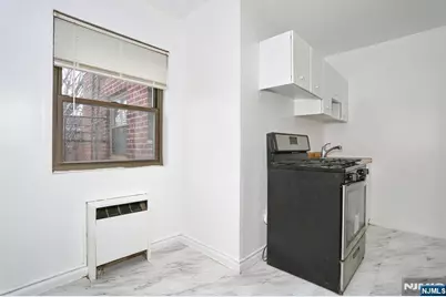 3021 Edwin Avenue 5F #5F, Fort Lee, NJ 07024 - Photo 14