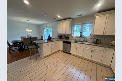 250 E 9th Avenue, Roselle, NJ 07203 - Photo 6