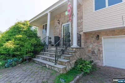 46 W William Street, Lincoln Park, NJ 07035 - Photo 2