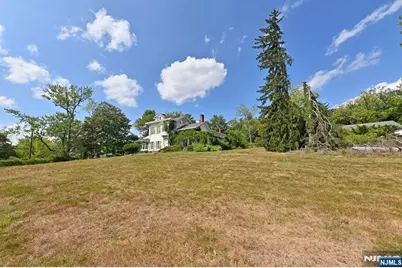 235 Wearimus Road, Ho Ho Kus, NJ 07423 - Photo 10