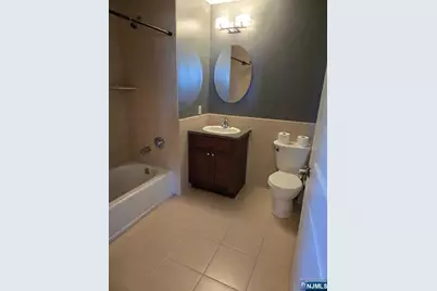447 Fairview Avenue 304 #304, Fairview, NJ 07022 - Photo 6