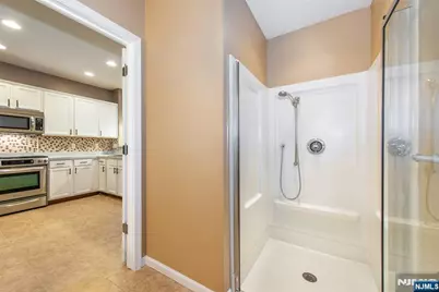 10 Aster, Garfield, NJ 07026 - Photo 12