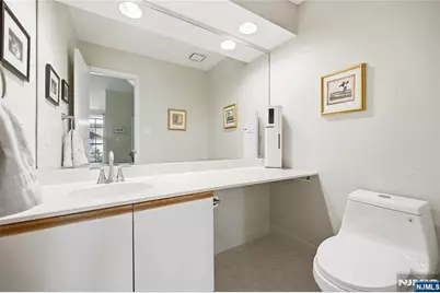 107 Suleski Court, Mahwah, NJ 07430 - Photo 10