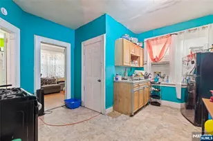 102 10th, Passaic, NJ 07055 - Photo 10