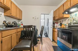 1063 Bond St, Elizabeth, NJ 07201 - Photo 10