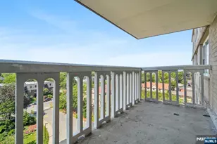 555 North Ave 8-P, Fort Lee, NJ 07024 - Photo 20