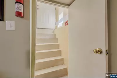 66 Garrison Street, Newark, NJ 07105 - Photo 26