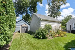 279 Vreeland Ave, Midland Park, NJ 07432 - Photo 36