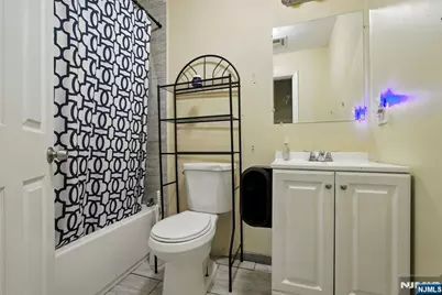 24-26 Willoughby Street, Newark, NJ 07112 - Photo 32