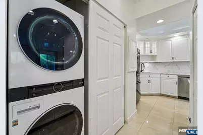 1077 River Road Th9 #TH9, Edgewater, NJ 07020 - Photo 6