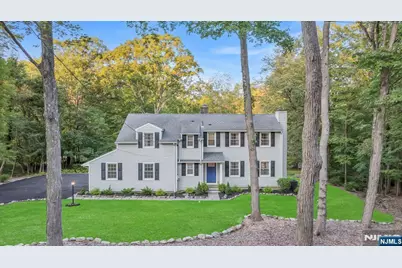 478 W Saddle River Road, Upper Saddle River, NJ 07458 - Photo 2