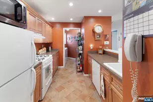 16 Elm Street 1, Bergenfield, NJ 07621 - Photo 6