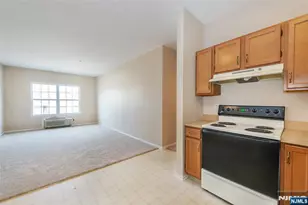 9302 Richmond Rd, West Milford, NJ 07480 - Photo 10