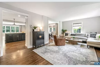 16 Highwood Terrace, Glen Rock, NJ 07452 - Photo 8