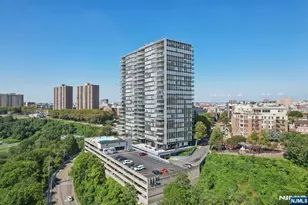 6050 Blvd East 8E, West New York, NJ 07093 - Photo 32