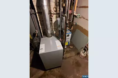 832 Parker Street, Newark, NJ 07104 - Photo 14