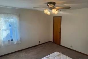 344 10th St, Carlstadt, NJ 07072 - Photo 10