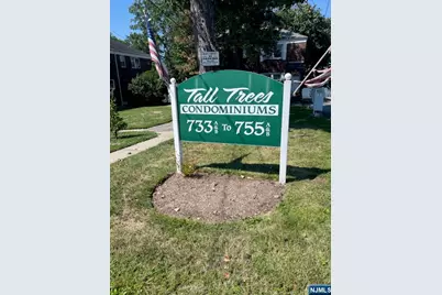 755 Broad Avenue B #B, Ridgefield, NJ 07657 - Photo 2