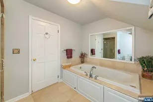 51 Boulderwood Dr, Bernardsville, NJ 07924 - Photo 28