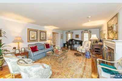 51 Boulderwood Drive, Bernardsville, NJ 07924 - Photo 8