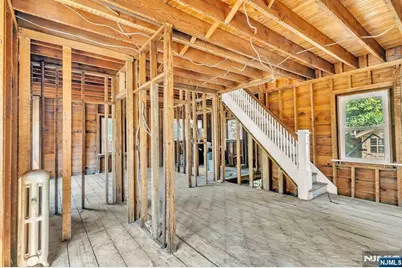 68-70 Richelieu Place, Newark, NJ 07106 - Photo 14