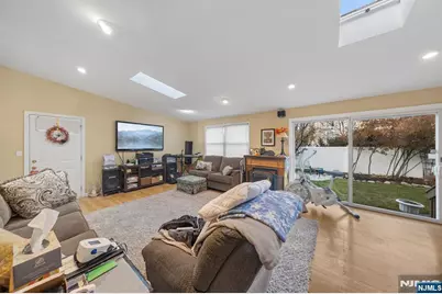302 Howland Avenue, River Edge, NJ 07661 - Photo 18