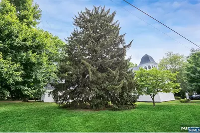 283 Harrington Avenue, Closter, NJ 07624 - Photo 6