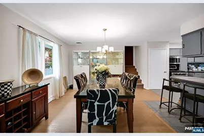 1061 Roosevelt Avenue, New Milford, NJ 07646 - Photo 18