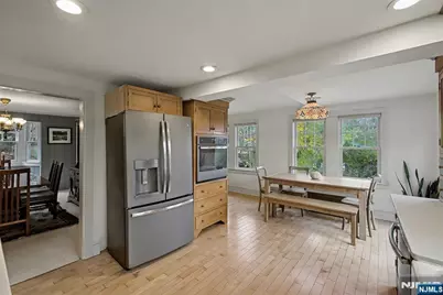 9 Winding Way, Woodcliff Lake, NJ 07677 - Photo 10