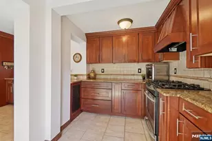 6 Swan Rd, Livingston, NJ 07039 - Photo 18