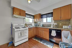 330 Hickory St, Kearny, NJ 07032 - Photo 16