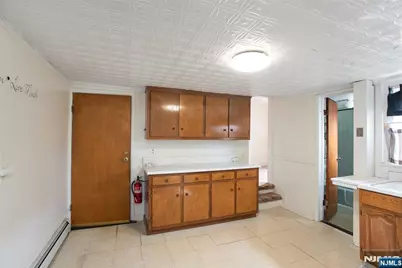 87 McWhorter Street, Newark, NJ 07105 - Photo 10