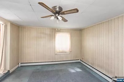 87 McWhorter Street, Newark, NJ 07105 - Photo 2