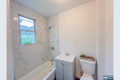 624 19th Street, Newark, NJ 07103 - Photo 36