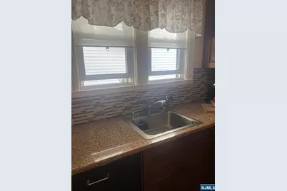 580 Oregon Avenue, Cliffside Park, NJ 07010 - Photo 28