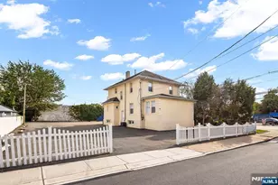 197 S Washington Ave, Bergenfield, NJ 07621 - Photo 4