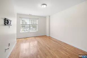 902 Spruce St, Roselle, NJ 07203 - Photo 22