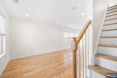 902 Spruce Street, Roselle, NJ 07203 - Photo 6
