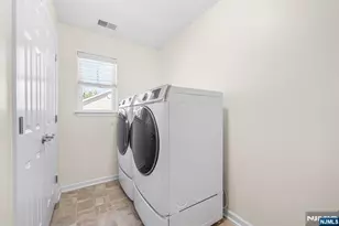 902 Spruce St, Roselle, NJ 07203 - Photo 34