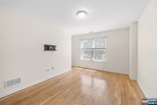 902 Spruce St, Roselle, NJ 07203 - Photo 24
