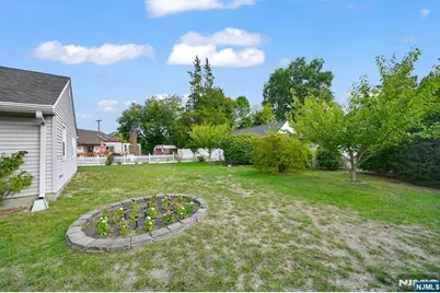 43 Hoffman Avenue, Rochelle Park Township, NJ 07662 - Photo 42