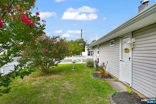 43 Hoffman Ave, Rochelle Park Township, NJ 07662 - Photo 34