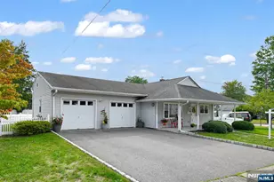 43 Hoffman Ave, Rochelle Park Township, NJ 07662 - Photo 2