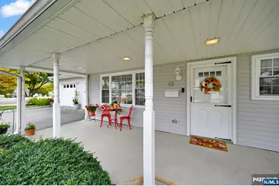 43 Hoffman Avenue, Rochelle Park Township, NJ 07662 - Photo 6
