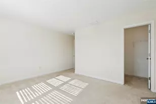 16 Jacob Way, Phillipsburg, NJ 08865 - Photo 18