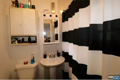 47 Ann Street, Newark, NJ 07105 - Photo 8