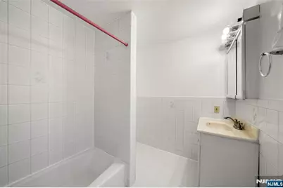 539 Bergen Boulevard, Ridgefield, NJ 07657 - Photo 22