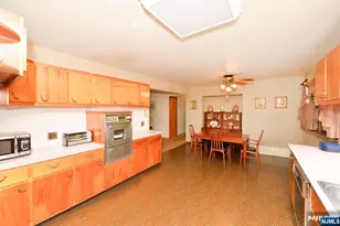 48 Alps Rd, Wayne, NJ 07470 - Photo 16