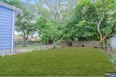 16 Alexander Street, Newark, NJ 07106 - Photo 22